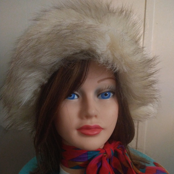 Vintage Marche Exclusive Fur Hat main image 4
